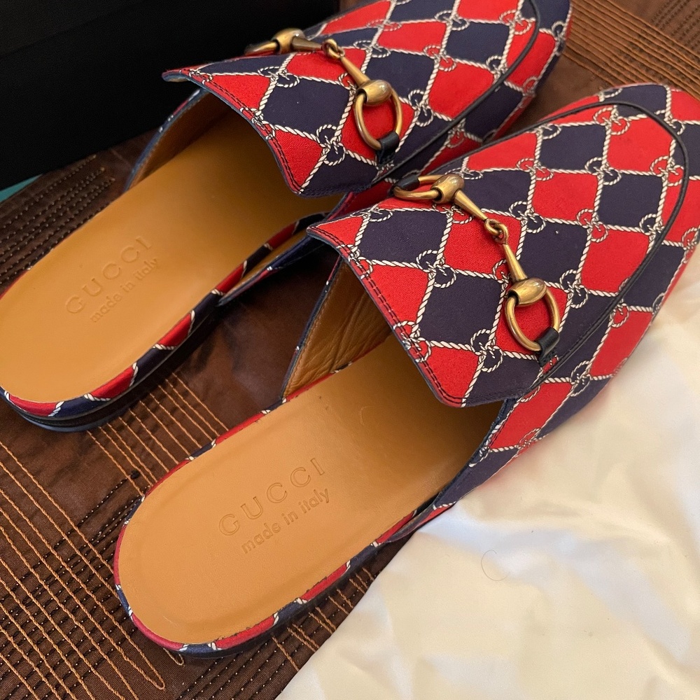 GUCCI Royal Bluett Red/Blu Guicci Logo Rhombus Chain Mule Slip On - Picture 3 of 7